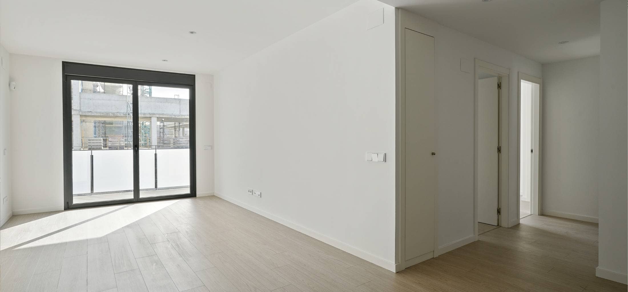 pages/flats/marobert-badalona.image_seo.floor_1_portal_A_door_2_1