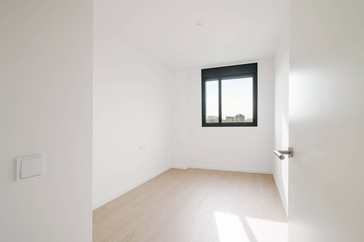 pages/flats/marobert-badalona.image_seo.floor_1_portal_D_door_1_4