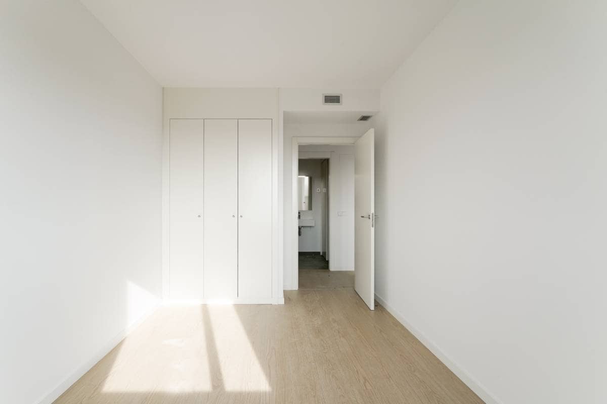 pages/flats/marobert-badalona.image_seo.floor_1_portal_D_door_1_5