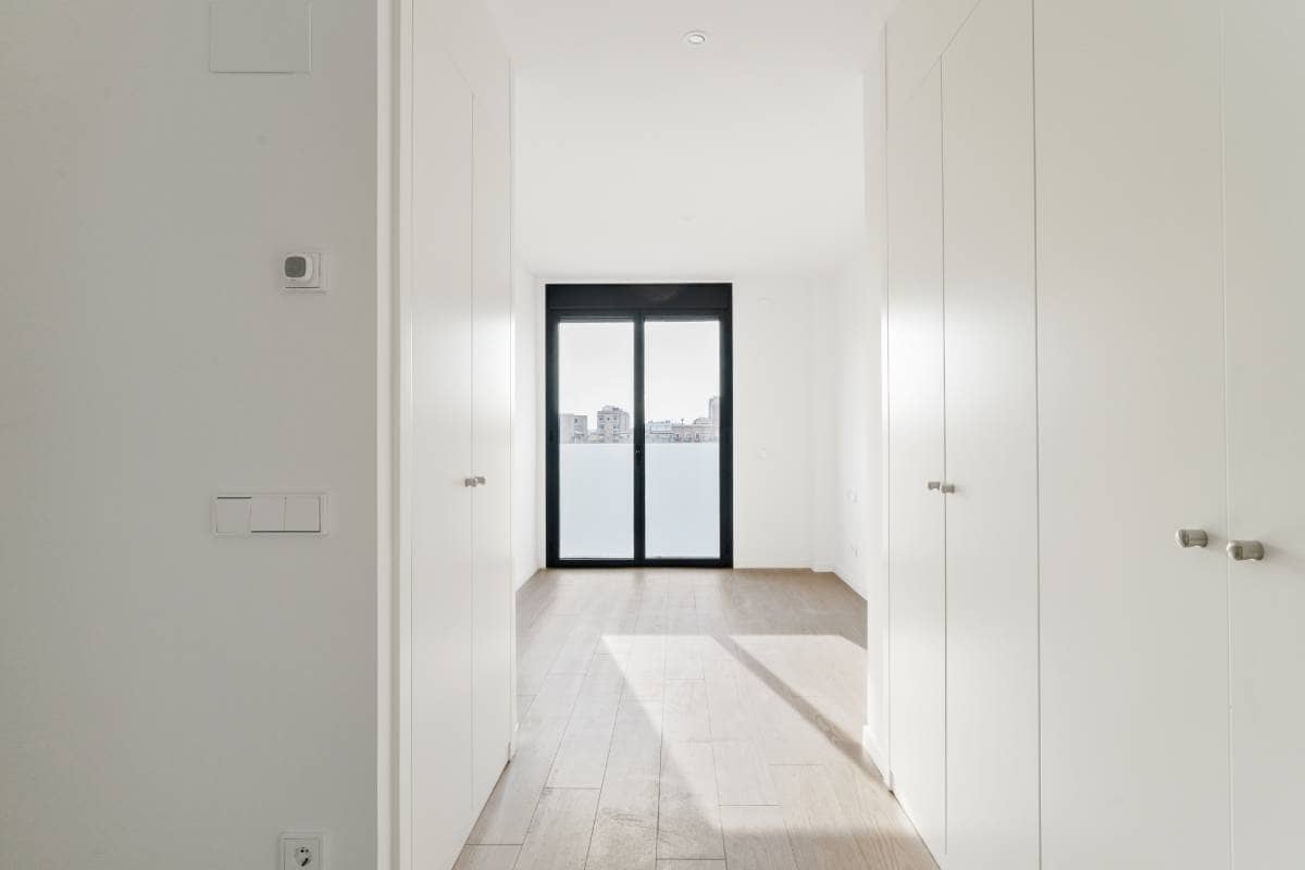 pages/flats/marobert-badalona.image_seo.floor_1_portal_D_door_1_6