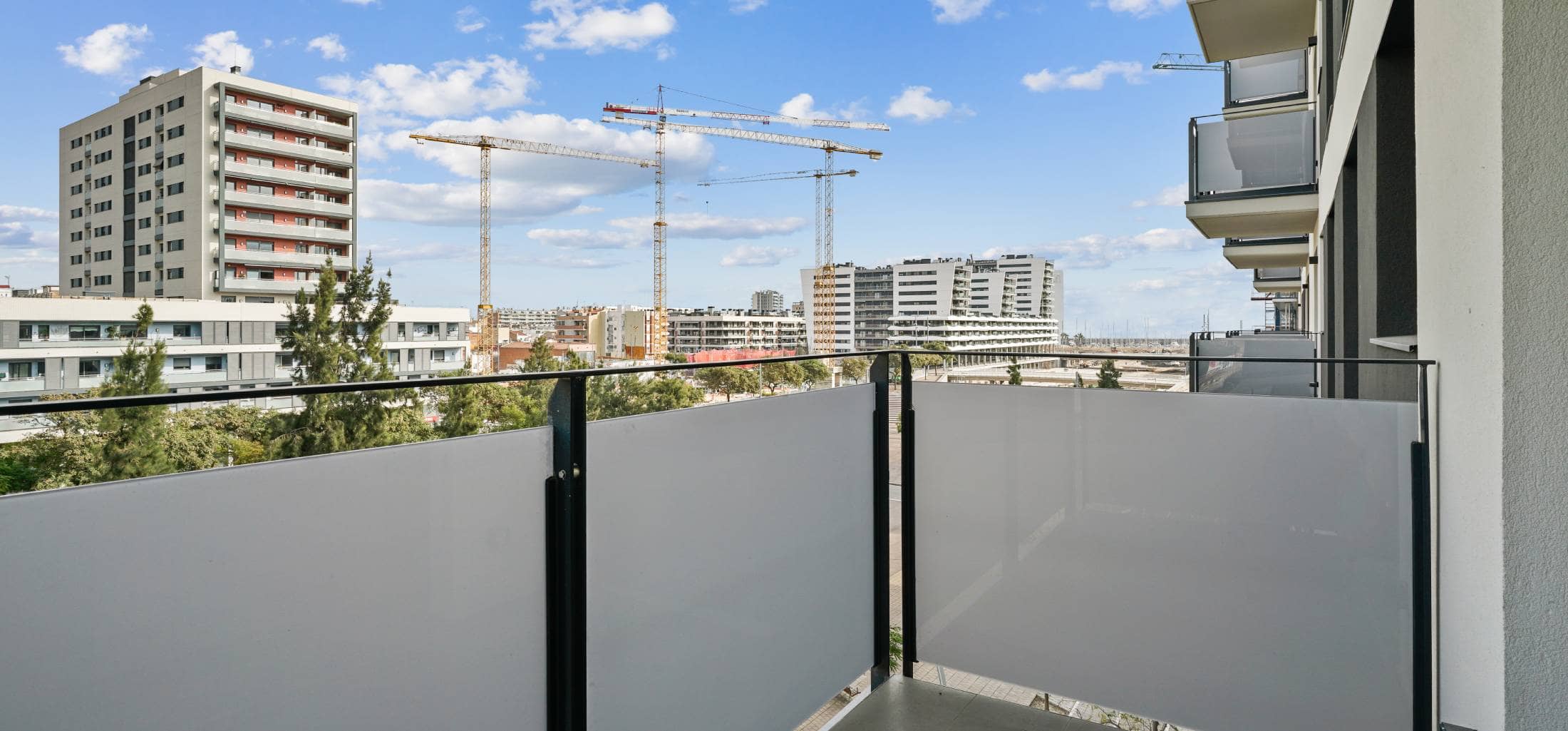 pages/flats/marobert-badalona.image_seo.floor_2_portal_C_door_1_2