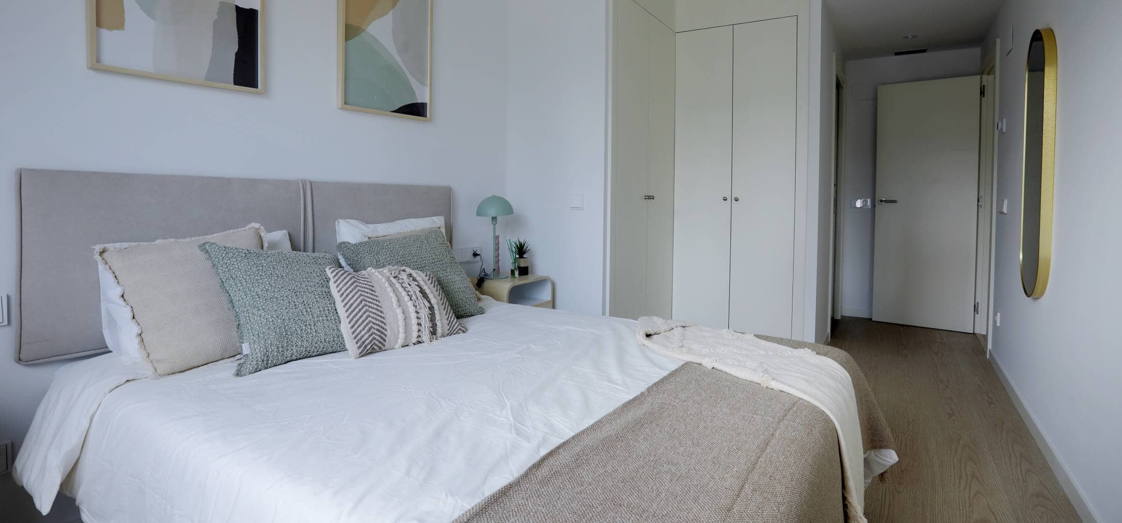 Double bed of apartment for rent in Marobert | Badalona 
