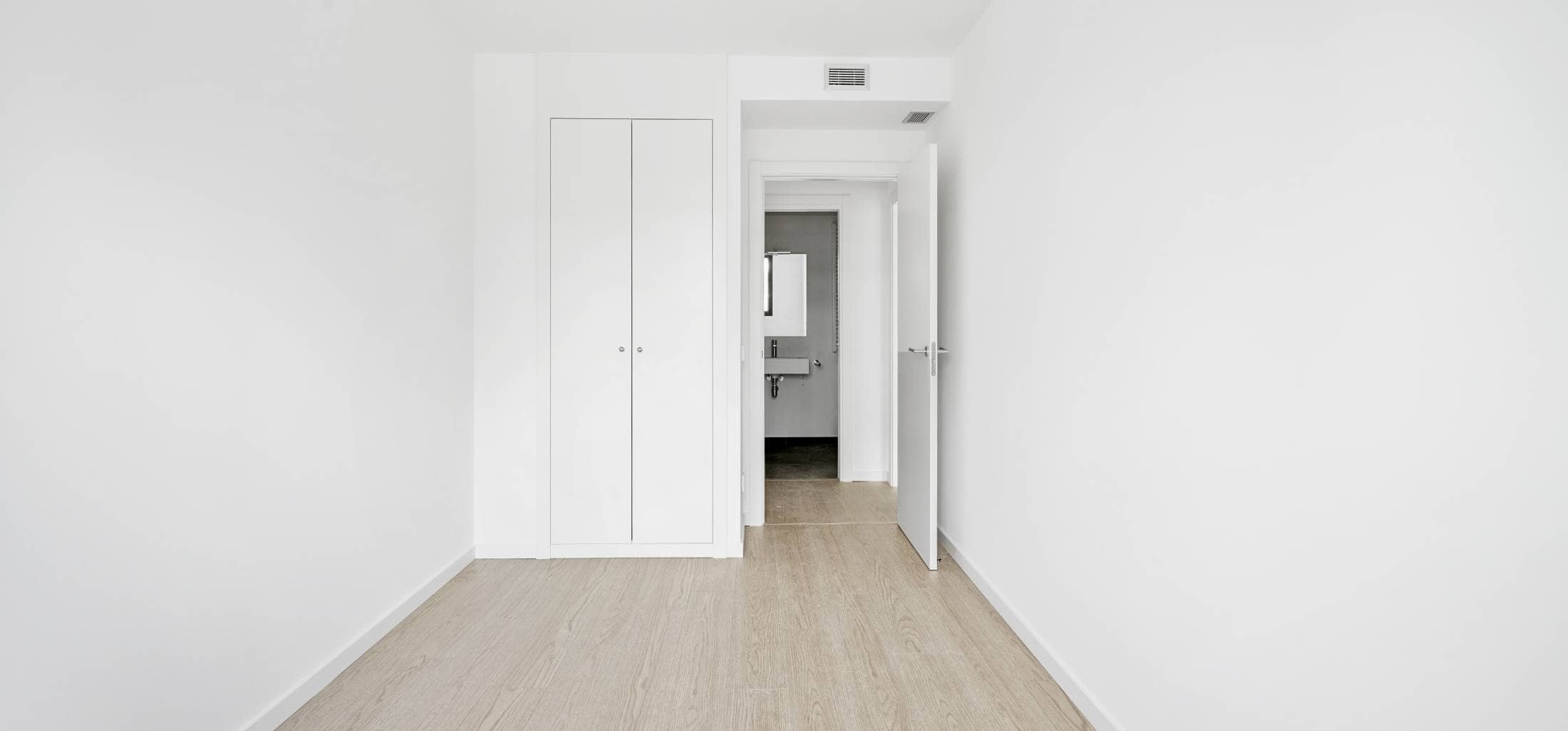 pages/flats/marobert-badalona.image_seo.floor_5_portal_C_door_4_4
