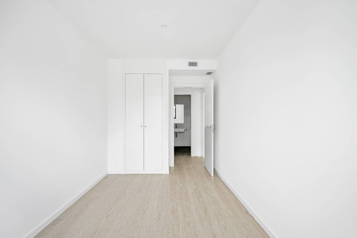 pages/flats/marobert-badalona.image_seo.floor_5_portal_C_door_4_4
