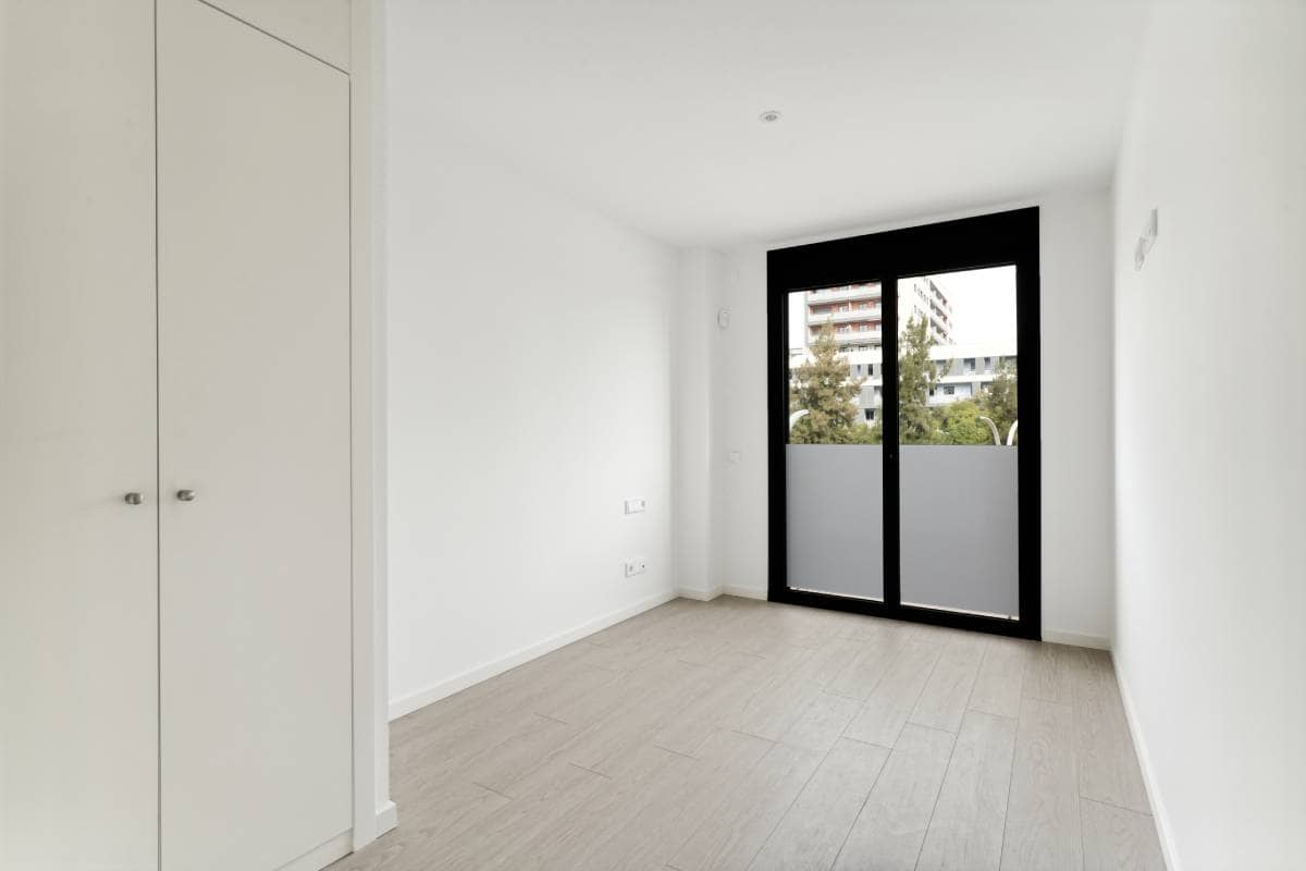 pages/flats/marobert-badalona.image_seo.floor_5_portal_C_door_4_5